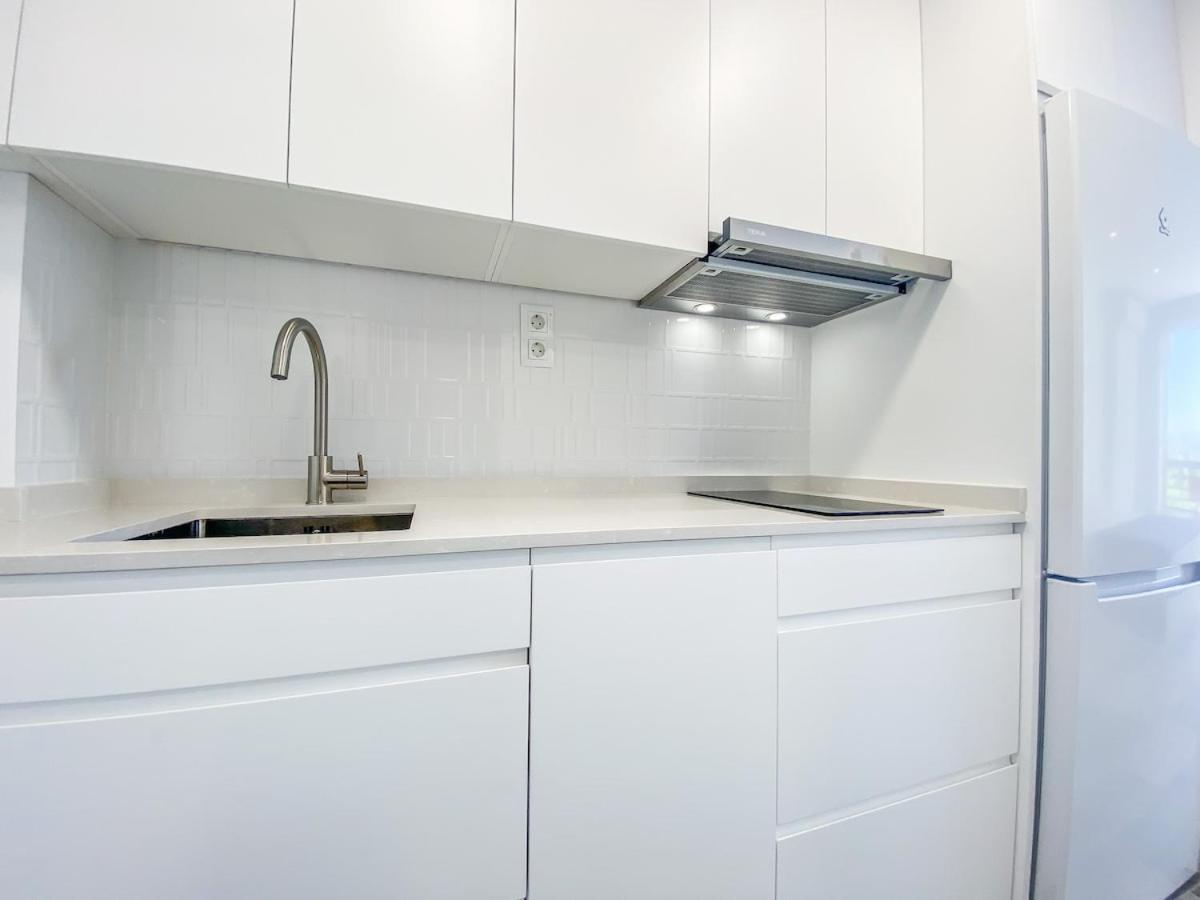Appartamento Wifi, Terraza, Piscina Y Acceso Privado A La Playa Torremolinos