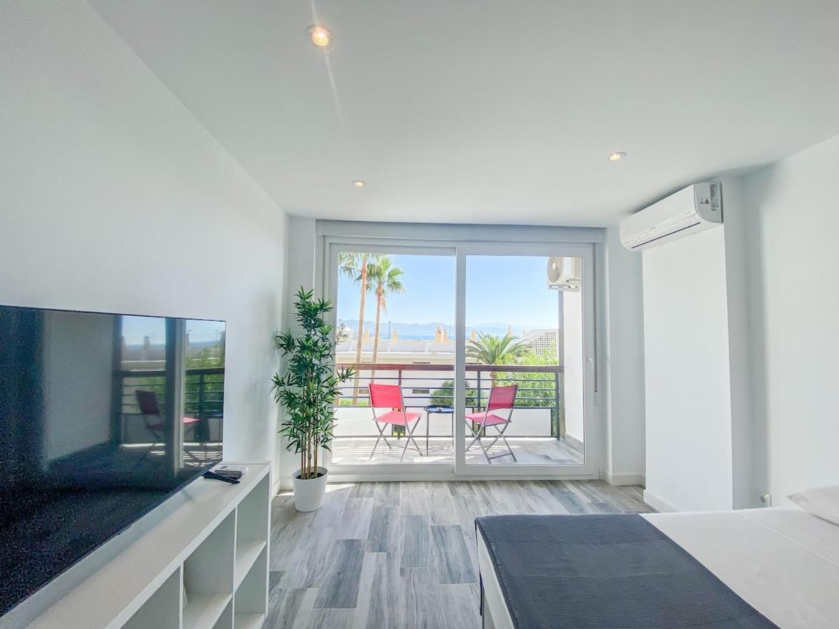 Wifi, Terraza, Piscina Y Acceso Privado A La Playa *