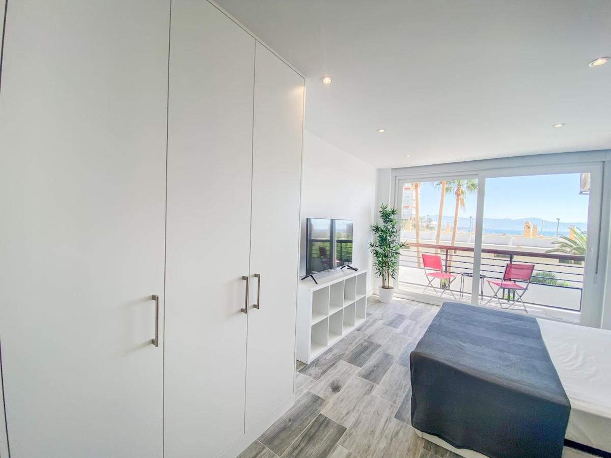 Wifi, Terraza, Piscina Y Acceso Privado A La Playa Apartament Torremolinos