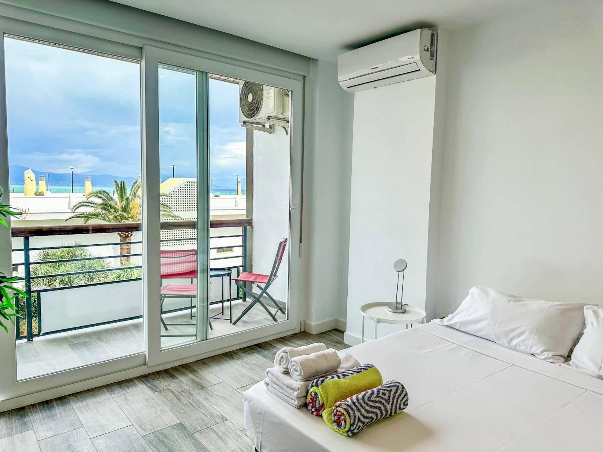 Wifi, Terraza, Piscina Y Acceso Privado A La Playa Apartament Torremolinos